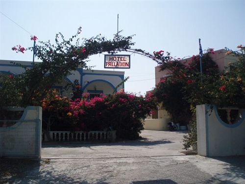 Hotel Palladion Karterados  Exterior foto